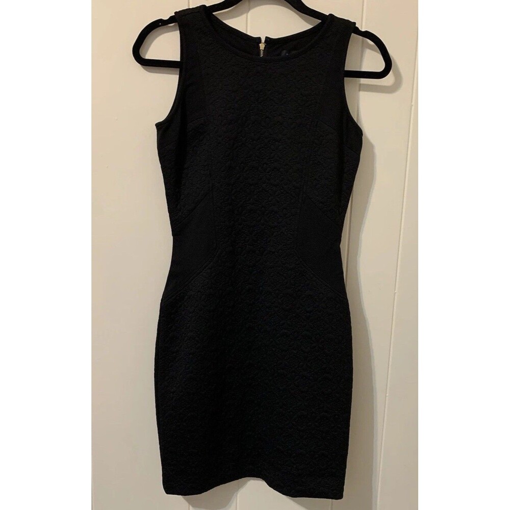Laundry by Shelli Segal Size 2 Little Black Dress Sleeveless Stretch Sheath